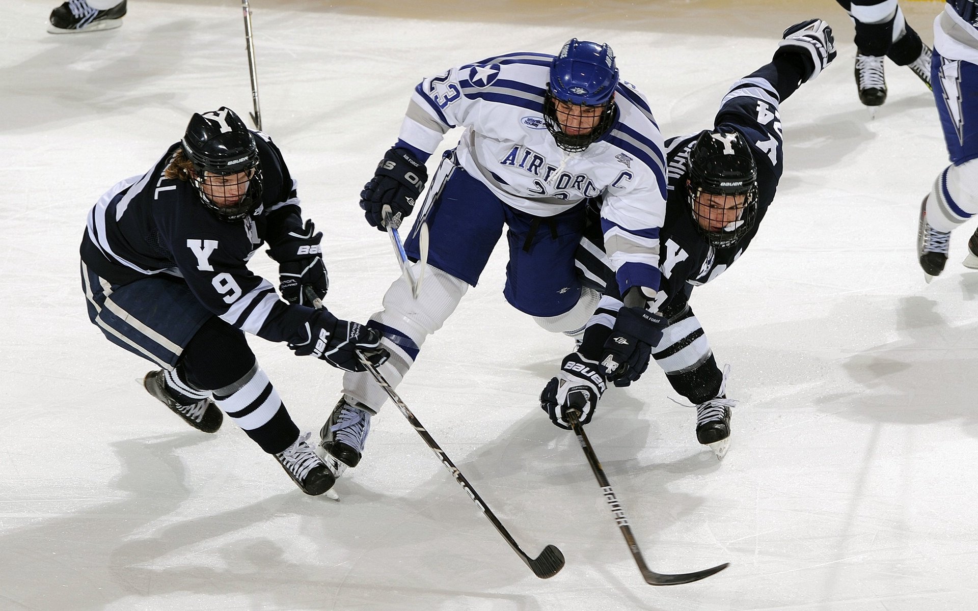 赛道风云，诺里斯状态火热，阿斯顿马丁如何翻盘法拉利？